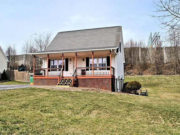 2nd image of 100 Cullen Ct