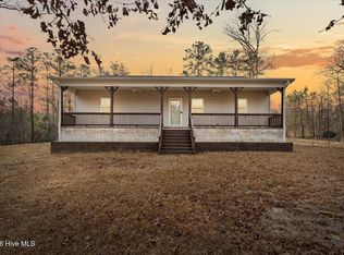 546 Rubicon Rd, West End, NC 27376