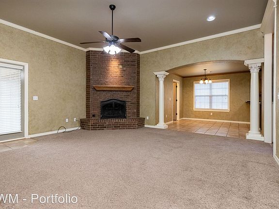 3rd image of 8611 Garden Way