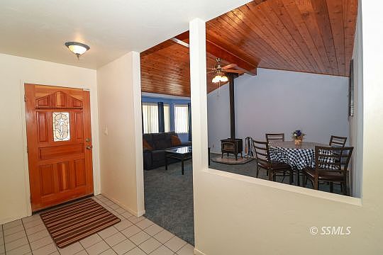 5th image of 601 Sierra Vista Dr