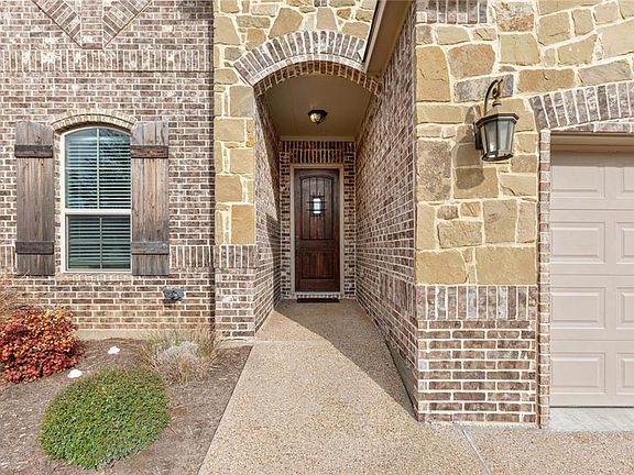 4th image of 17030 Salado Dr