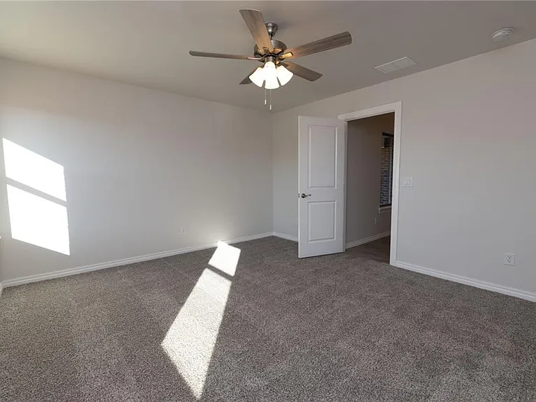 12313 SW 30th St — Photo 8