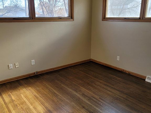 5th image of 2426 S Fern Ave