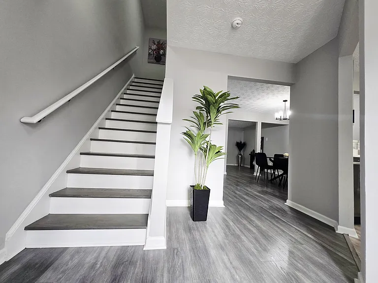 2430 Piering Dr — Photo 9