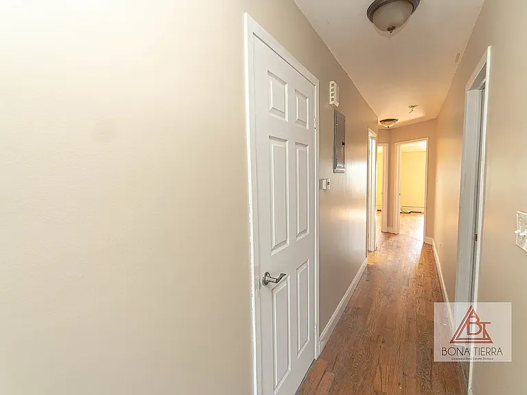 33-18 100th St #2 — Photo 11