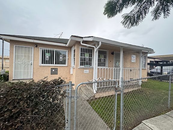 2nd image of 11620 Inglewood Ave #11622