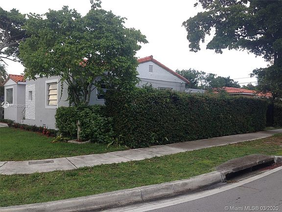 2nd image of 1065 SW 62nd Ave