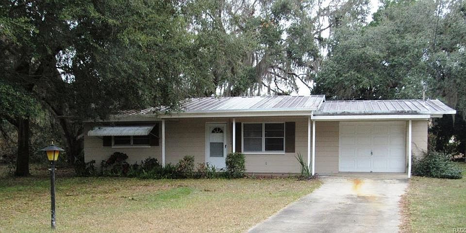 1st image of 939 N Hollywood Cir