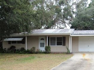 939 N Hollywood Cir, Crystal River, FL 34429
