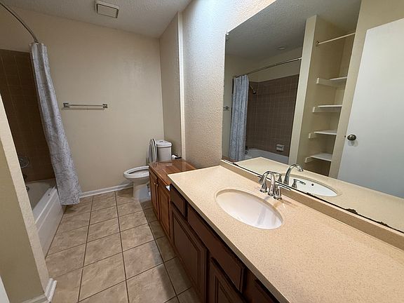 5th image of 931 Sugarberry Dr