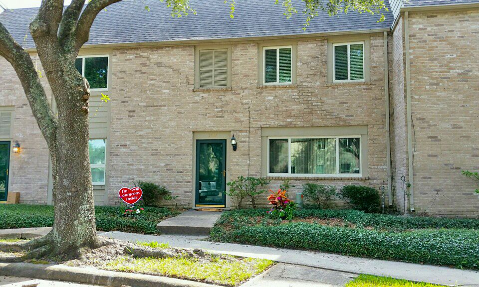1st image of 2152 Hazlitt Dr