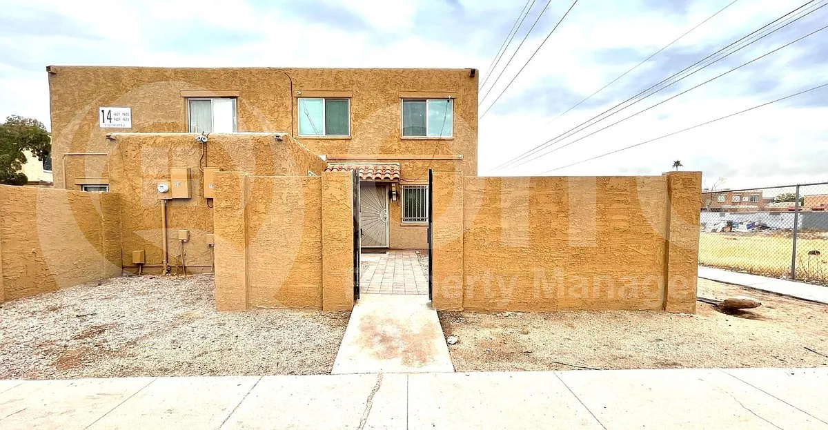 2 bed, 1.5 bath, 924 sqft, $1,399 — Photo 1