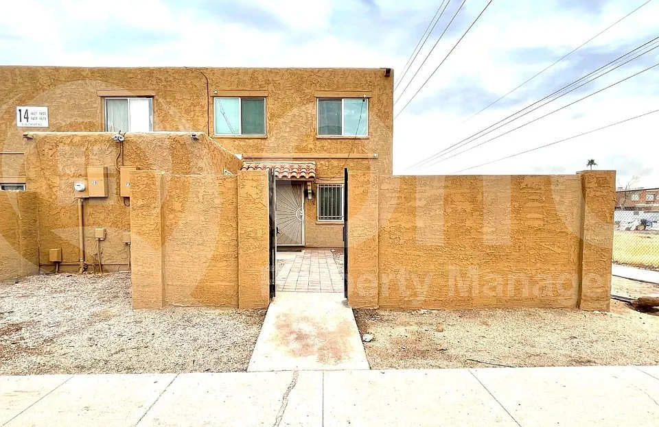 4601 E Southgate Ave