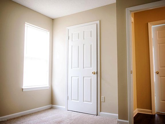 2nd image of 5625 Kentwood Dr