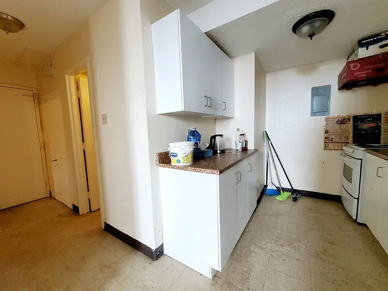 401 Princess St — Photo 19