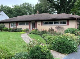 165 W Possum Rd, Springfield, OH 45506