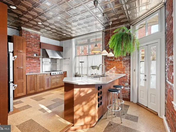 846 N Lecount St, Philadelphia, PA 19130