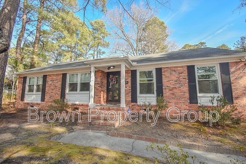 1st image of 2522 Mirror Lake Dr