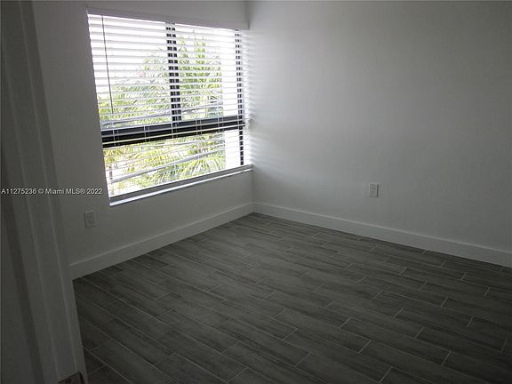 5th image of 810 Salzedo St APT 32