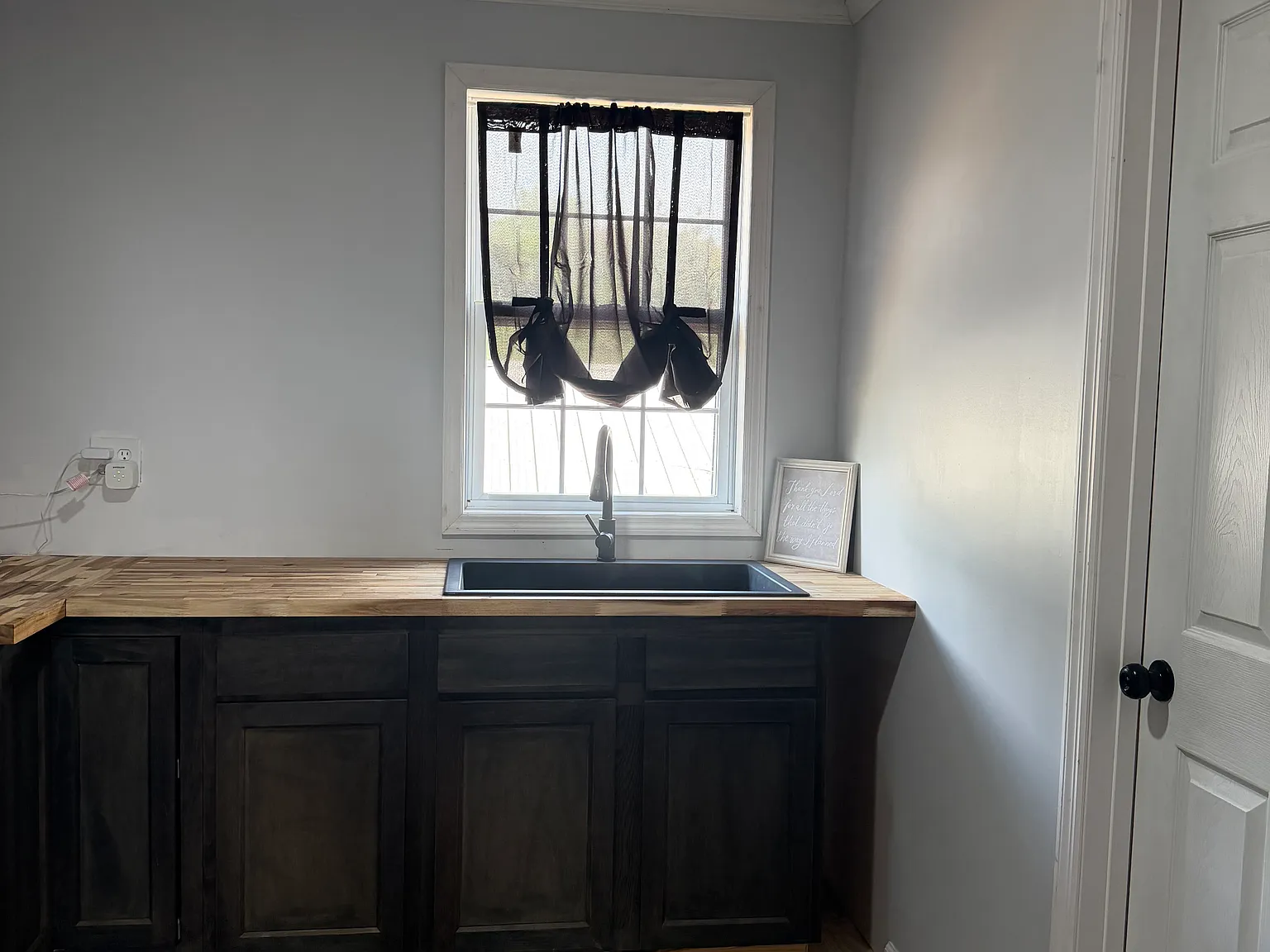 2 bed, $1,300 — Photo 3