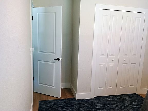 5th image of 14437 SW 21st Pl