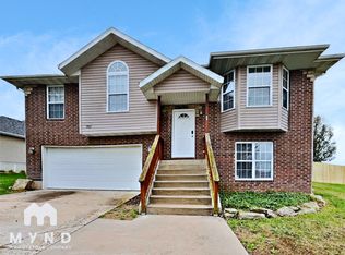 982 S Hedge Dr, Nixa, MO 65714