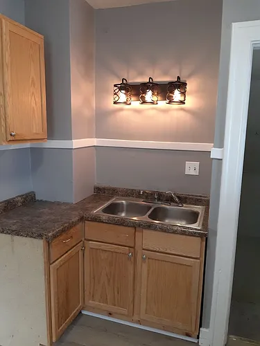 220 Fernwood Ave Photo 1