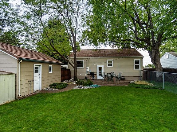 3rd image of 1007 Avenue B