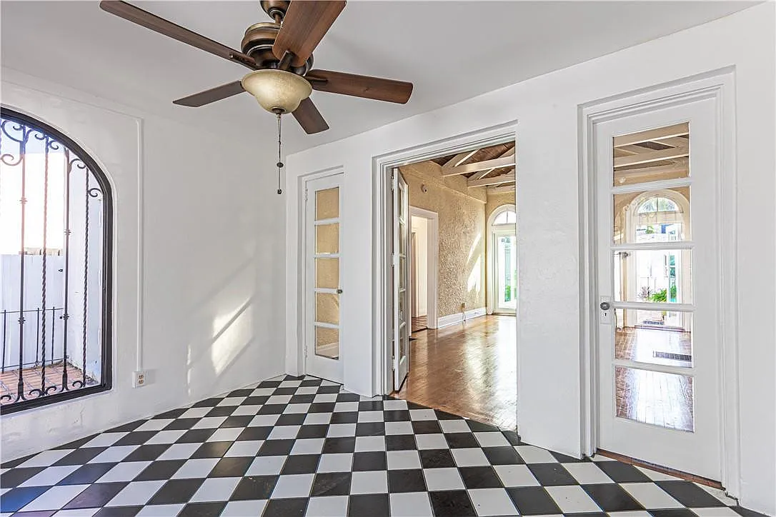3 bed, 3.0 bath, 1506 sqft, $6,500 — Photo 3