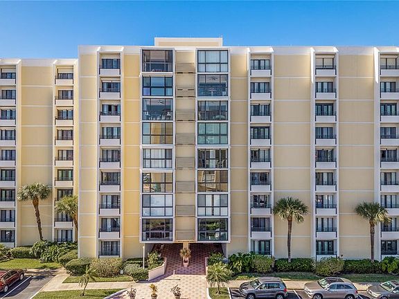 2nd image of 800 S GULFVIEW BOULEVARD #403
