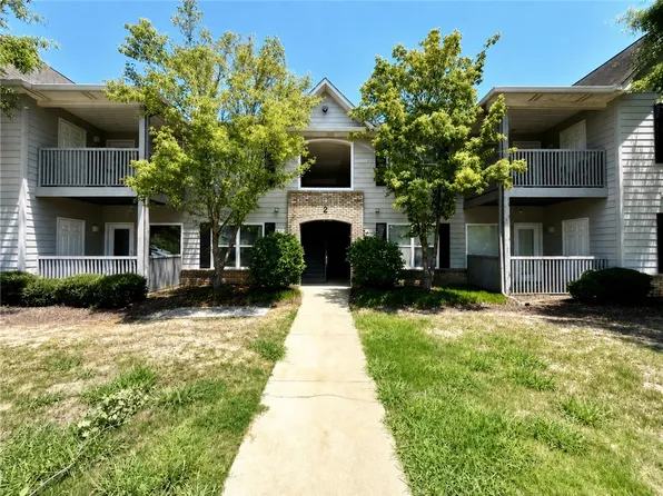 1385 S Donahue Dr APT 2103, Auburn, AL 36832