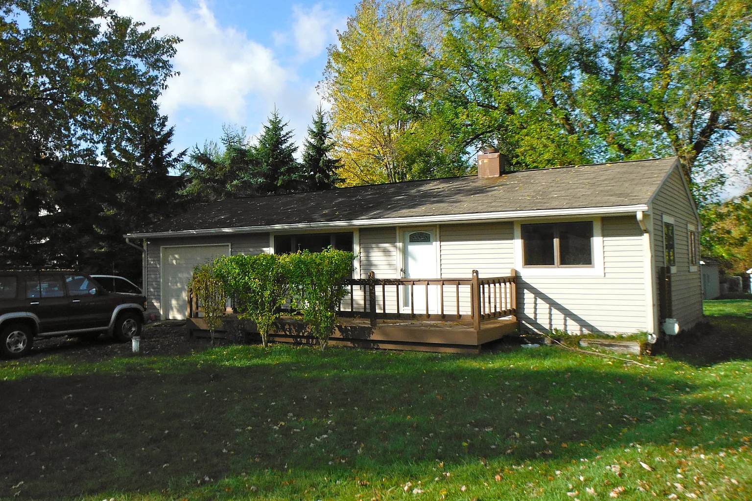 341 Sherman Ct photo 1