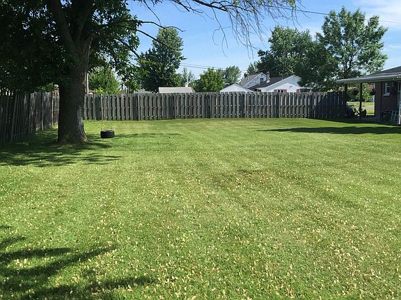 3rd image of 130 Emerson Dr