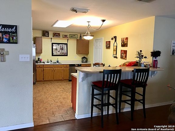 5th image of 2914 Dixon Plain Dr