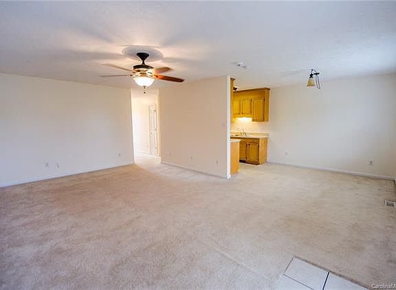 4th image of 104 Farmview Ln