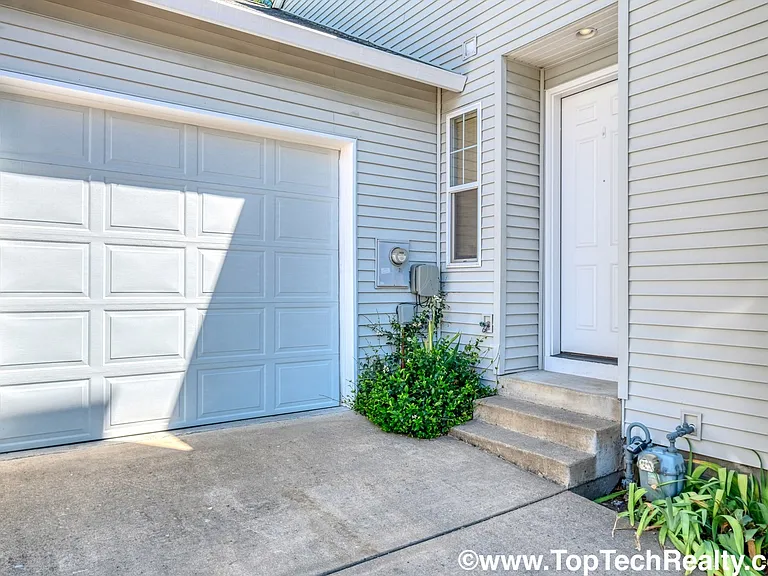 14705 SW Redbud Way — Photo 2