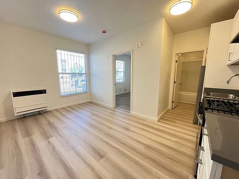646 Foothill Blvd #103 — Photo 4