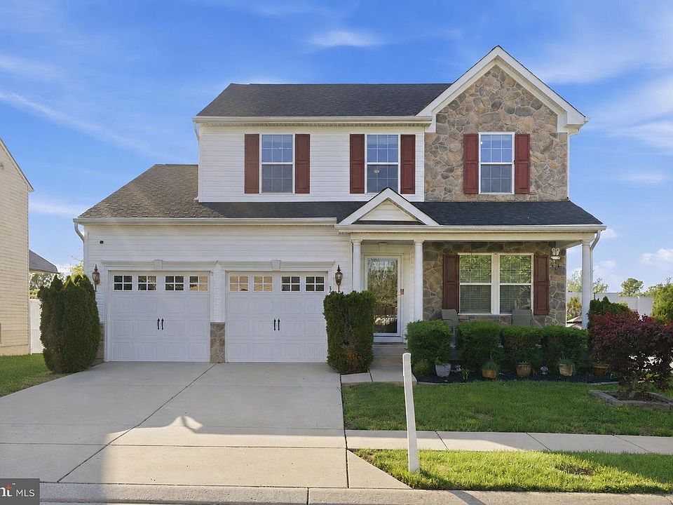 1st image of 3212 Ridgeway Pl