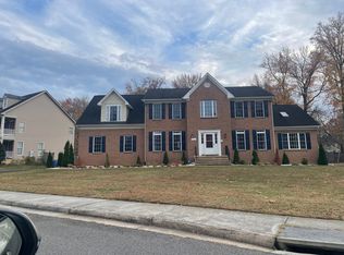 2907 Dumas St, Alexandria, VA 22306