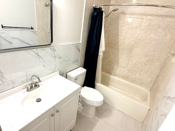 5th image of 22800 SW 54th Way