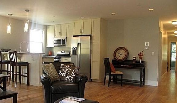 5th image of 20-22 Peters St #22-2