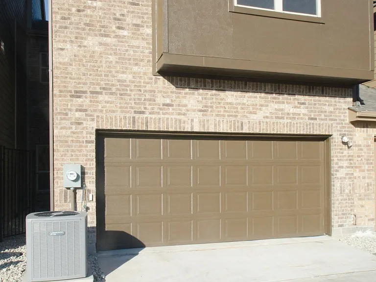 939 Whitehall Dr — Photo 24