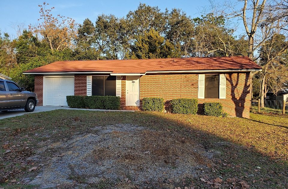 1st image of 233 SW Shady Oak Way