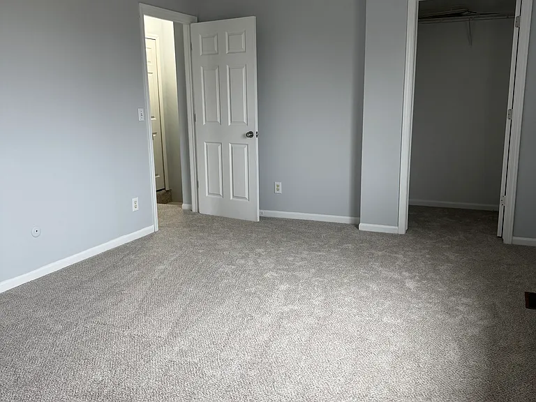 28173 Raleigh Crescent Dr — Photo 8