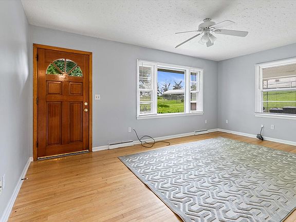 2nd image of 706 Auburn Ave