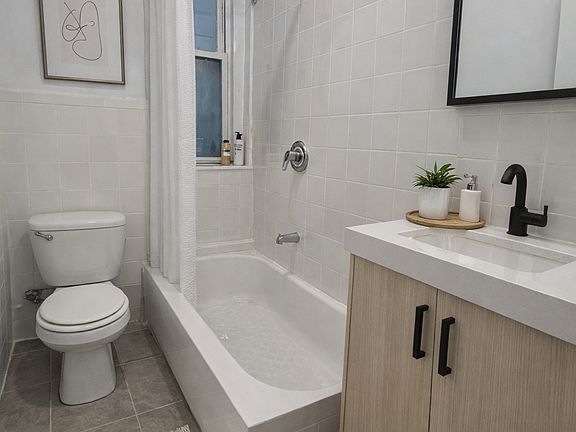 5th image of 546 W 180th St APT 44