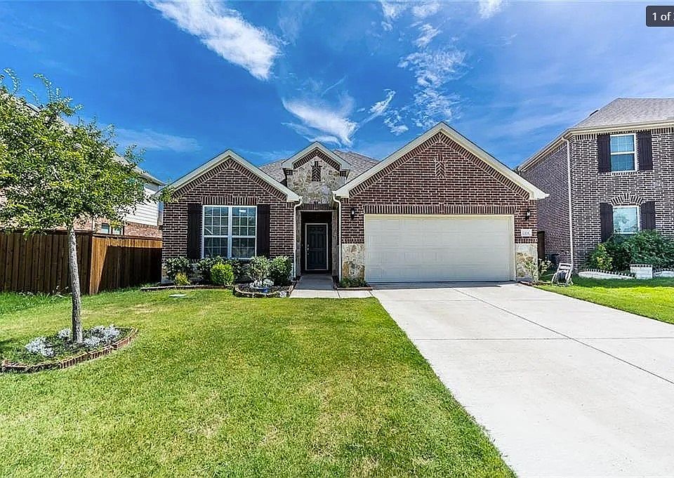 1st image of 2304 Leeward Pl