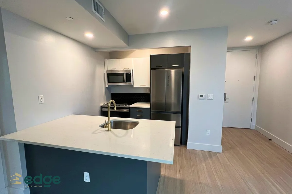 Building Photo - 499 Concord Ave #7F