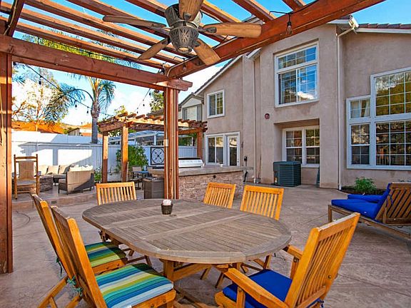 4th image of 2254 Orange Grove Pl