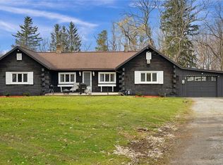 10271 McAllister Rd, Fredonia, NY 14063